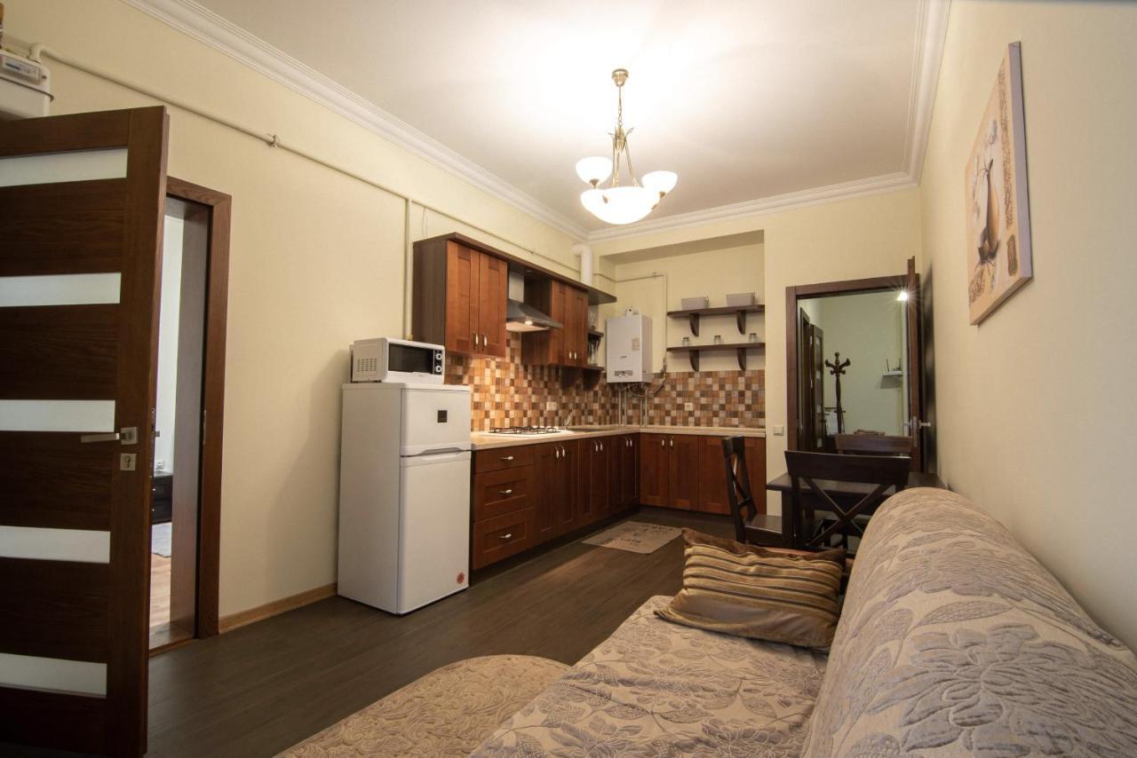 Comfort Apartment Lviv Exterior photo